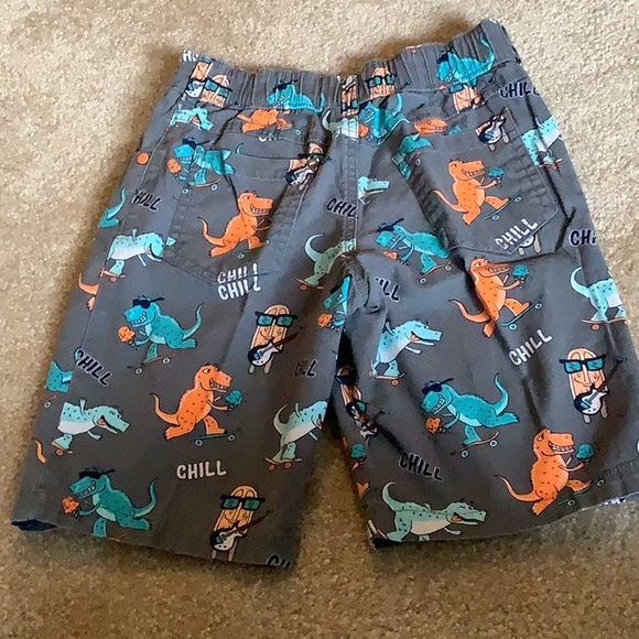 365 Kids Dinosaurs 🦖 shorts 10 Grey orange green lots pockets stretch w - Picture 4 of 9